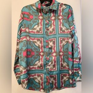 Pretty little thing button down